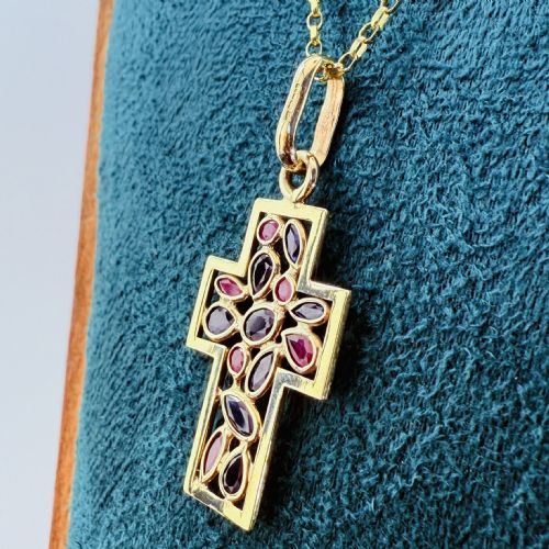 9CT GOLD SAPPHIRE RUBY CROSS CLUSTER PENDANT NECKLACE - ADDITIONAL PHOTO 6