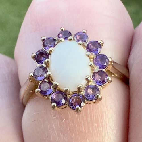 9CT GOLD VINTAGE OPAL AND AMETHYST CLUSTER RING - ADDITIONAL PHOTO 2