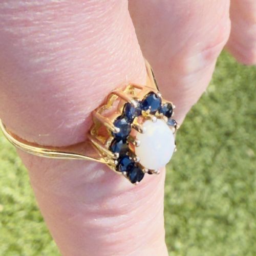 9CT GOLD OPAL AND SAPPHIRE CLUSTER RING - ADDITIONAL PHOTO 8