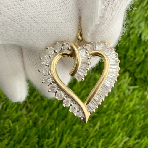 14ct Gold Diamond (1.25ct) Heart Cluster Pendant