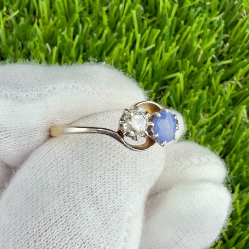 fig 1. 18ct Gold Art Deco Saphhire and Mined Cut Diamond Moi à Toi Ring