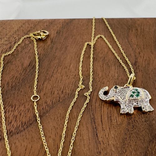 9CT GOLD EMERALD SAPPHIRE AND DIAMOND ELEPHANT CLUSTER PENDANT - ADDITIONAL PHOTO 8