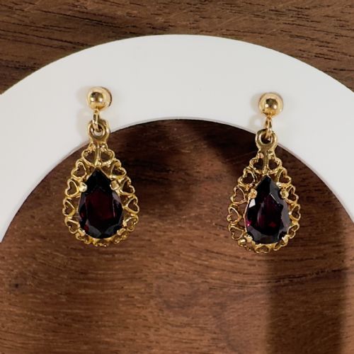 9CT GOLD VINTAGE PEAR CUT GARNET DROP DANGLY STUD EARRINGS - ADDITIONAL PHOTO 2