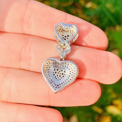 SILVER YELLOW AND WHITE DIAMOND 165CT HEART CLUSTER PENDANT - ADDITIONAL PHOTO 1