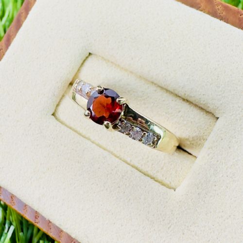 fig 1. 9ct Yellow Gold Garnet and Diamond Cluster Ring