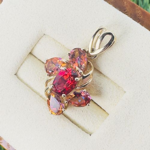 9CT GOLD OVAL CUT GARNET AND PEAR CUT IMPERIAL GARNET PENDANT - ADDITIONAL PHOTO 3