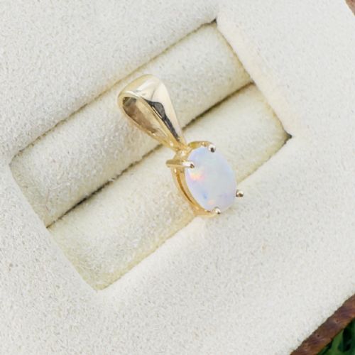 9CT GOLD OVAL CUT OPAL PENDANT - ADDITIONAL PHOTO 4