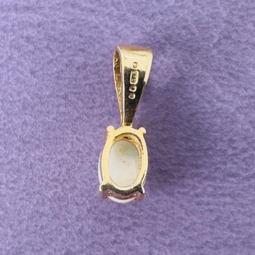 9CT GOLD OVAL CUT OPAL PENDANT - ADDITIONAL PHOTO 6