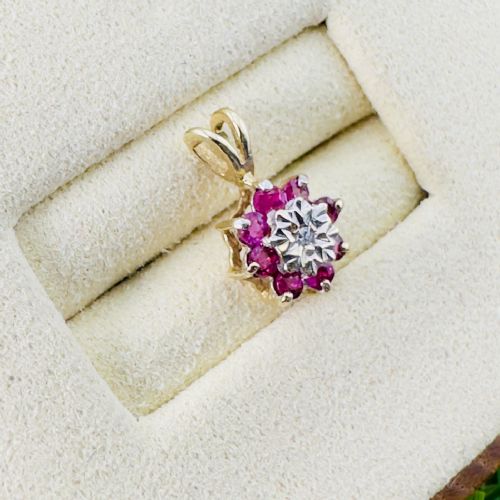 9CT GOLD DIAMOND AND RUBY CLUSTER PENDANT - ADDITIONAL PHOTO 3