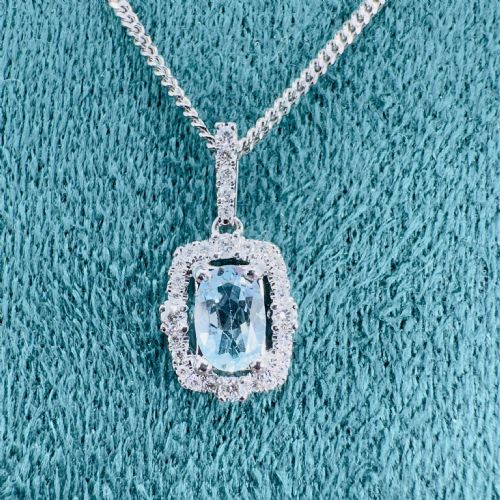 18CT WHITE GOLD OVAL CUT AQUAMARINE AND DIAMOND CLUSTER PENDANT NECKLACE - ADDITIONAL PHOTO 10