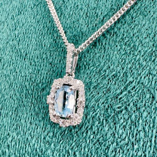 18CT WHITE GOLD OVAL CUT AQUAMARINE AND DIAMOND CLUSTER PENDANT NECKLACE - ADDITIONAL PHOTO 11