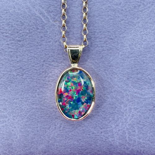 9ct Gold Encased Natural Black Opal (5.50ct) Solitaire Pendant Necklace