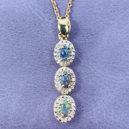 9ct Gold Trio of Black Opal and Diamond Cluster Pendant Necklace 5.8g