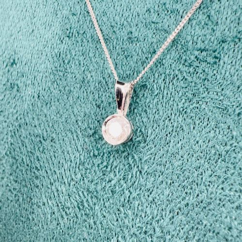 9CT WHITE GOLD DIAMOND 025CT SOLITAIRE PENDANT NECKLACE - ADDITIONAL PHOTO 7