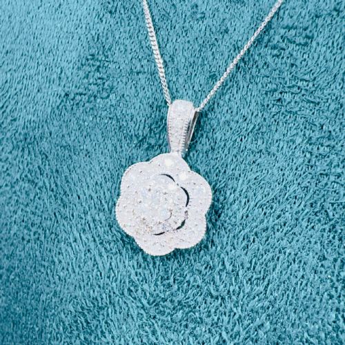 9CT WHITE GOLD DIAMOND 040CT DAISY CLUSTER PENDANT NECKLACE - ADDITIONAL PHOTO 7