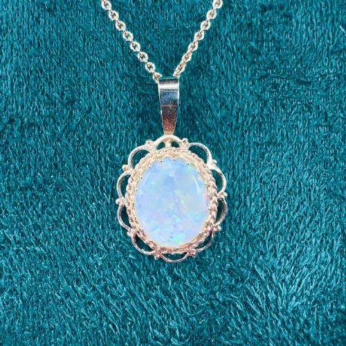 9CT GOLD VINTAGE FANCY FILIGREED LARGE OPAL SOLITAIRE PENDANT NECKLACE - ADDITIONAL PHOTO 6