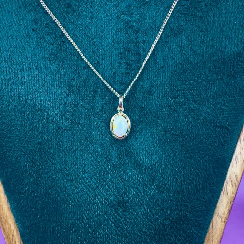 9CT GOLD VINTAGE OPAL SOLITAIRE PENDANT NECKLACE - ADDITIONAL PHOTO 4