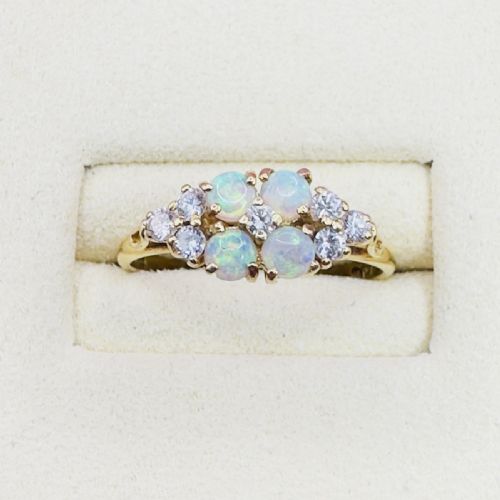 18ct Gold Round Cut Cabochon Opal and Diamond (0.21ct) Cluster Ring