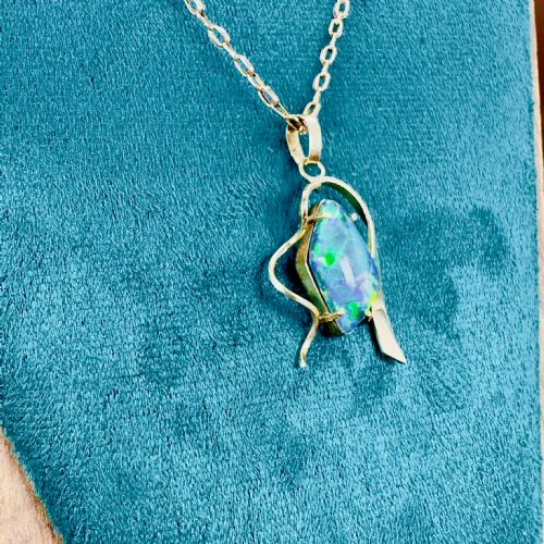 9CT GOLD ART DECO UNUSUALLY SHAPED BLACK OPAL 500CT DOUBLET PENDANT NECKLACE - ADDITIONAL PHOTO 4