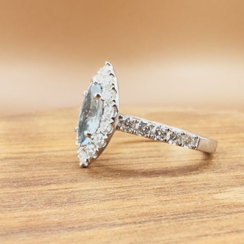 PLATINUM MARQUIS CUT AQUAMARINE 100CT AND DIAMOND 130CT CLUSTER RING 66G - ADDITIONAL PHOTO 16