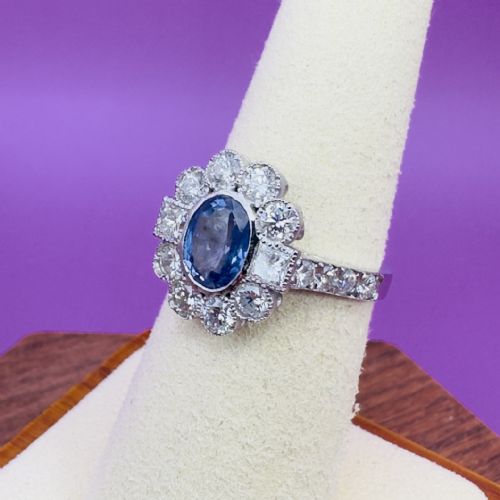 PLATINUM OVAL CUT TANZANITE AND DIAMOND 140CT DIAMOND CLUSTER RING 60G - ADDITIONAL PHOTO 6