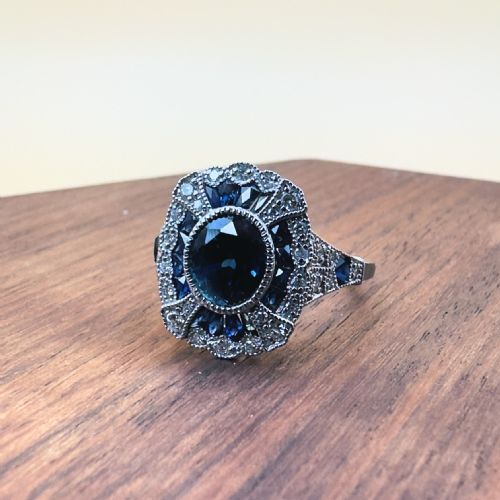 PLATINUM DIAMOND 023CT AND SAPPHIRE 215CT CLUSTER RING - ADDITIONAL PHOTO 2