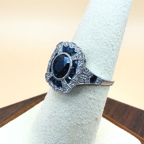 PLATINUM DIAMOND 023CT AND SAPPHIRE 215CT CLUSTER RING - ADDITIONAL PHOTO 8