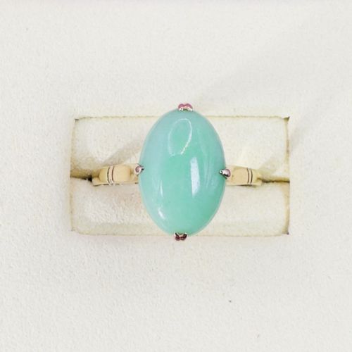 18CT GOLD ANTIQUE OVAL CUT CABOCHON JADE SOLITAIRE RING C1900 - ADDITIONAL PHOTO 1