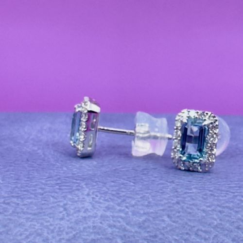 PLATINUM EMERALD CUT AQUAMARINE AND DIAMOND CLUSTER STUD EARRINGS - ADDITIONAL PHOTO 10