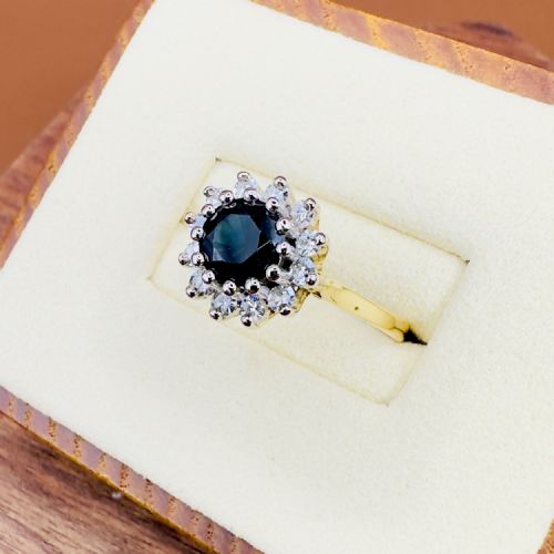 18CT GOLD ROUND OLD MINED CUT SAPPHIRE 150CT AND DIAMOND 050CT CLUSTER RING