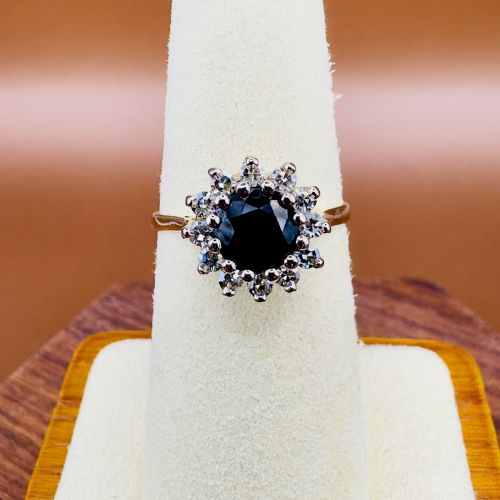 18CT GOLD ROUND OLD MINED CUT SAPPHIRE 150CT AND DIAMOND 050CT CLUSTER RING - ADDITIONAL PHOTO 2