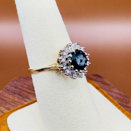 18CT GOLD ROUND OLD MINED CUT SAPPHIRE 150CT AND DIAMOND 050CT CLUSTER RING - ADDITIONAL PHOTO 6
