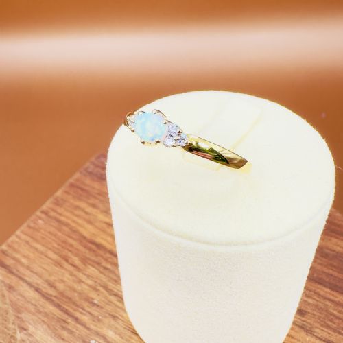 18CT GOLD OVAL CUT EAST TO WEST SET OPAL AND DIAMOND 012CT CLUSTER RING - ADDITIONAL PHOTO 8