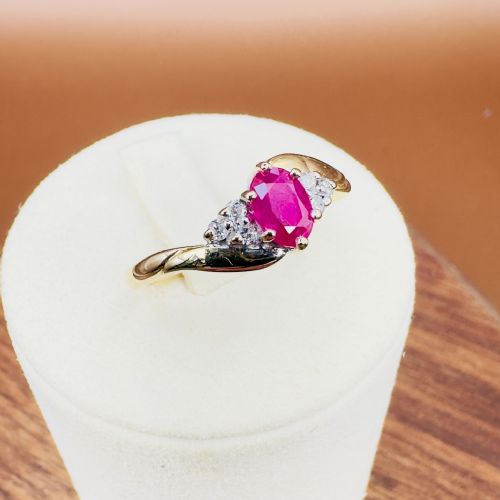 18CT GOLD OVAL CUT RUBY AND DIAMOND 012CT CLUSTER RING - ADDITIONAL PHOTO 9