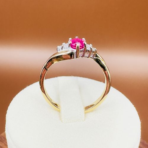 18CT GOLD OVAL CUT RUBY AND DIAMOND 012CT CLUSTER RING - ADDITIONAL PHOTO 10
