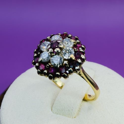 18CT YELLOW GOLD RUBY AND DIAMOND 060CT CLUSTER RING - ADDITIONAL PHOTO 9