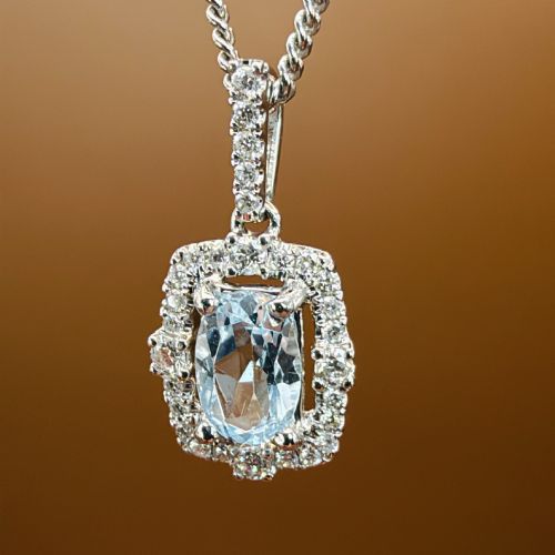 18ct White Gold Oval Cut Aquamarine and Diamond (0.33ct) Cluster Pendant Necklace