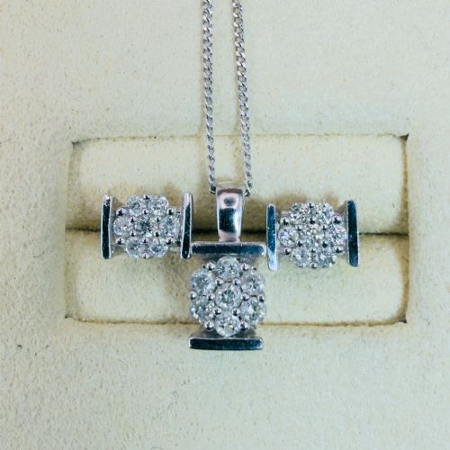 9ct Gold Diamond (0.33ct) Cluster Earring and Necklace Pendant Set