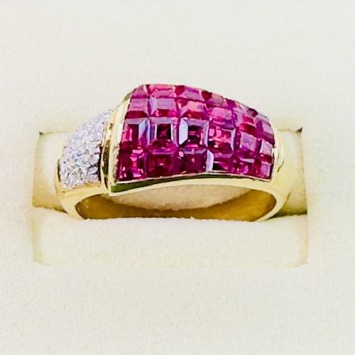 18ct Gold Princess Cut Rubies and Diamond Cluster Ring, Heavy 6.0g