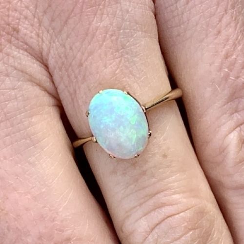 18ct Gold Victorian Claw Set Opal Solitaire Ring C.1870