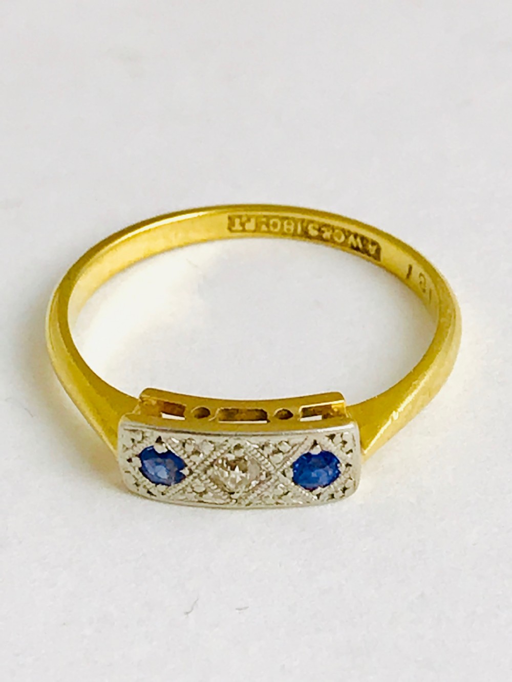 Sweet Art Deco 1930’s Sapphire and Diamond 