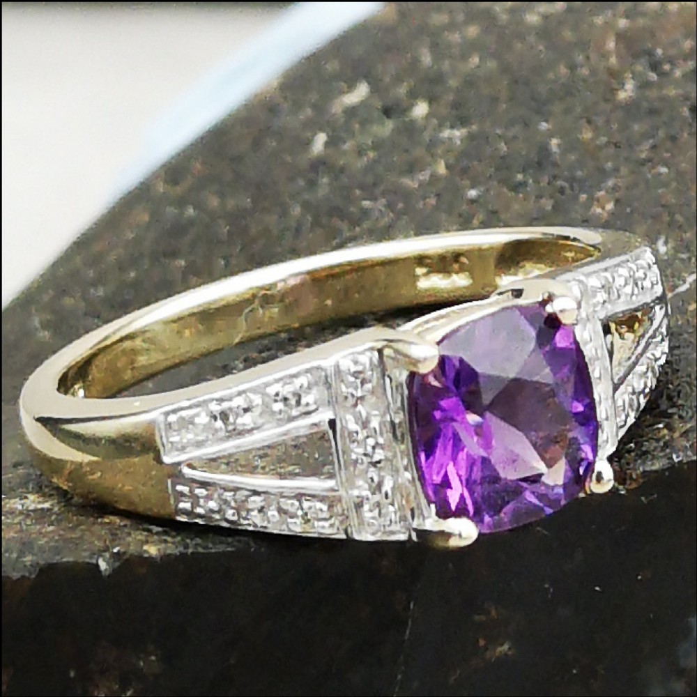 9ct Gold Amethyst & Diamond Art Deco Ring