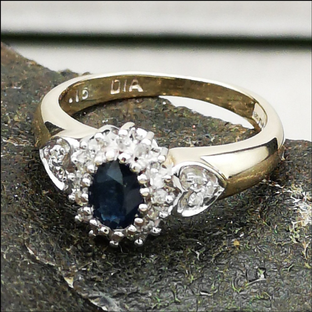9ct Gold Sapphire and Diamond Cluster Ring