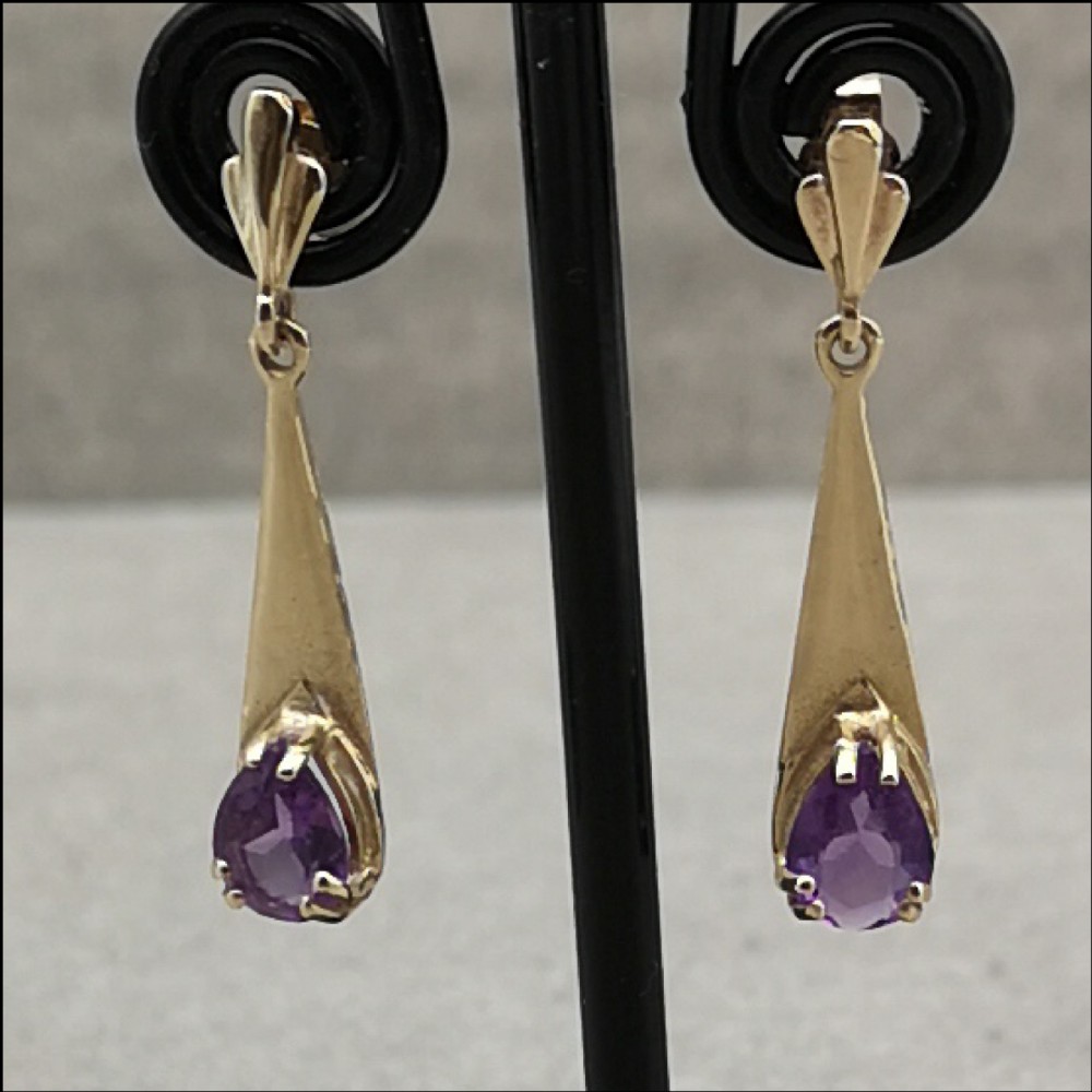 9ct Gold Amethyst Drop Earrings