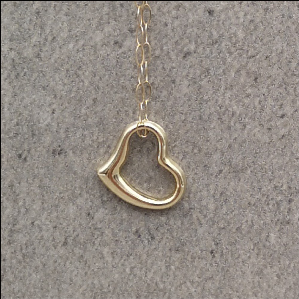9ct Gold Heart Pendant and Chain
