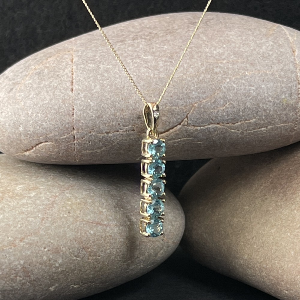 9ct Gold Diamond & Blue Topaz Pendant Necklace