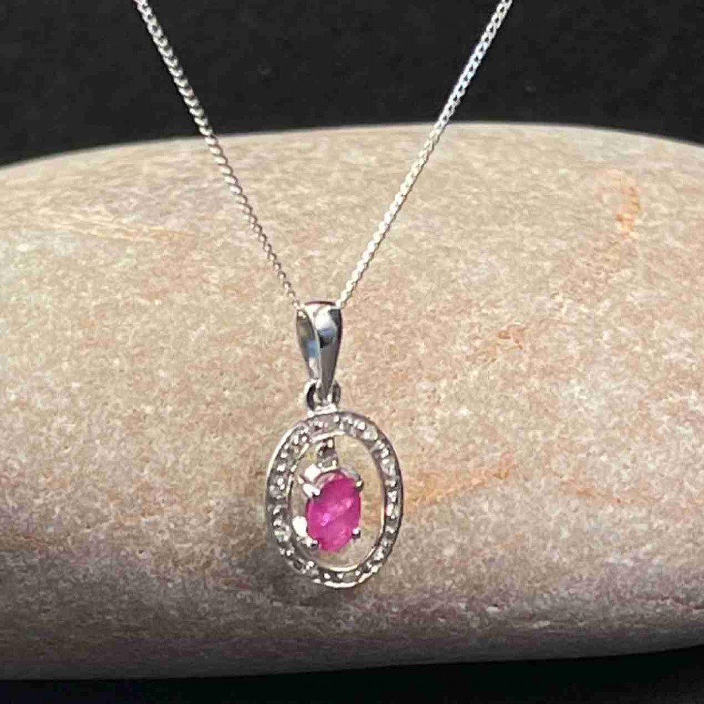 18ct White Gold Diamond & Ruby Pendant Necklace