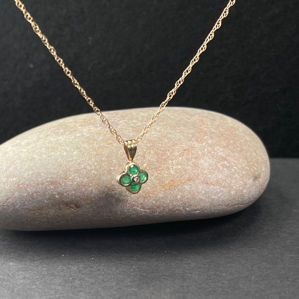 9ct Gold Emerald Clover & Diamond Pendant Necklace View V