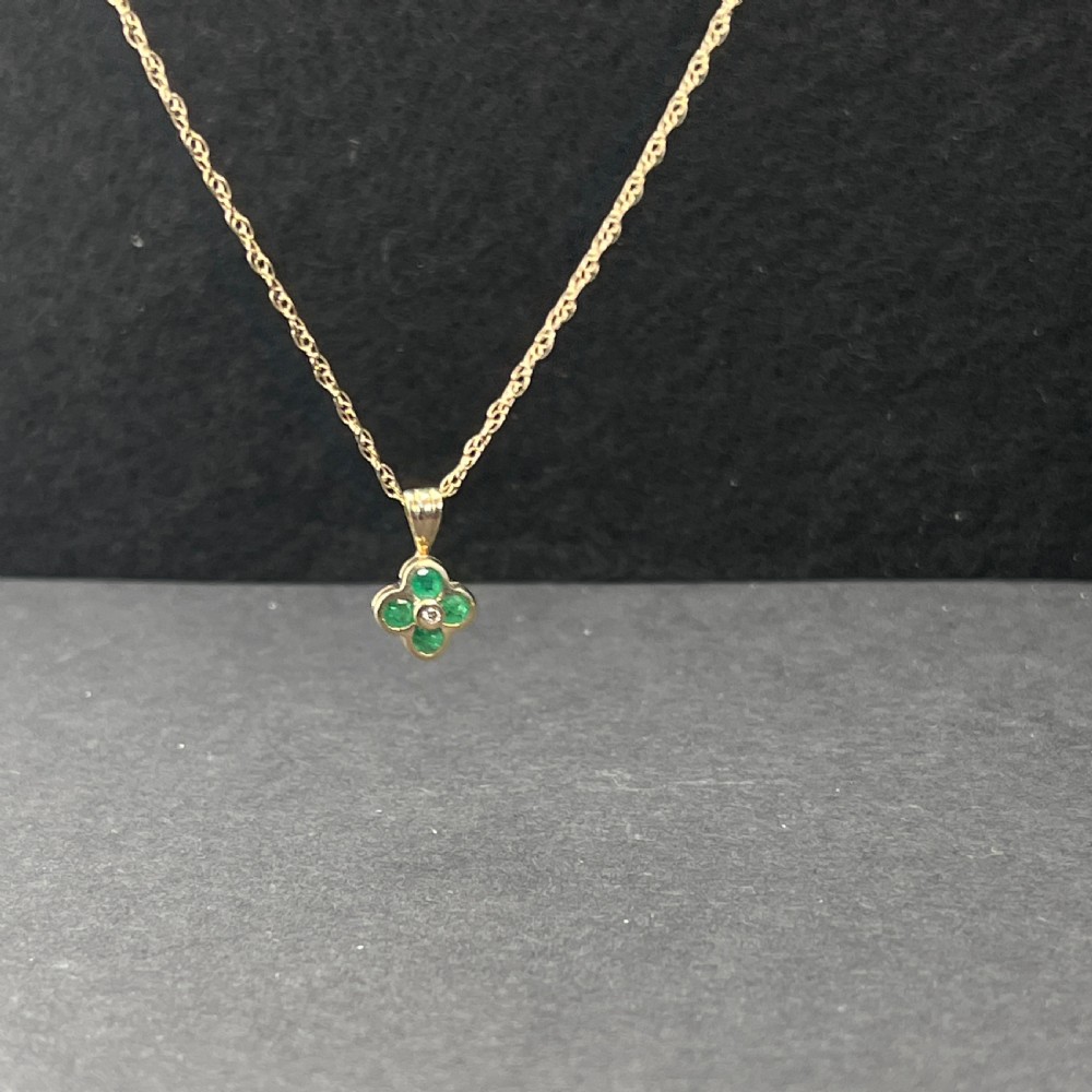 9ct Gold Emerald Clover & Diamond Pendant Necklace View VI