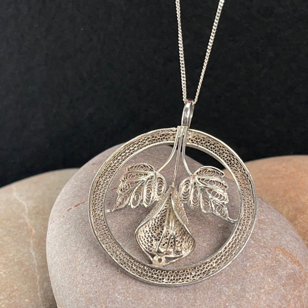 Antique Art Deco Floral & Leaf Silver Round Lace Pendant Necklace View IV